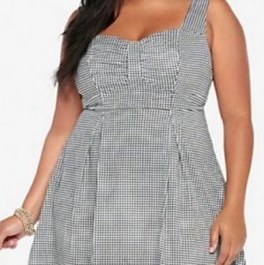Torrid retro chic gingham sun dress size 18 pinup
